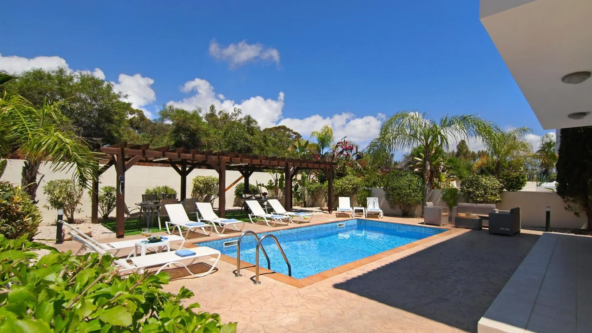 Casa de Férias Nissi Adamite Villa Agia Napa Chipre